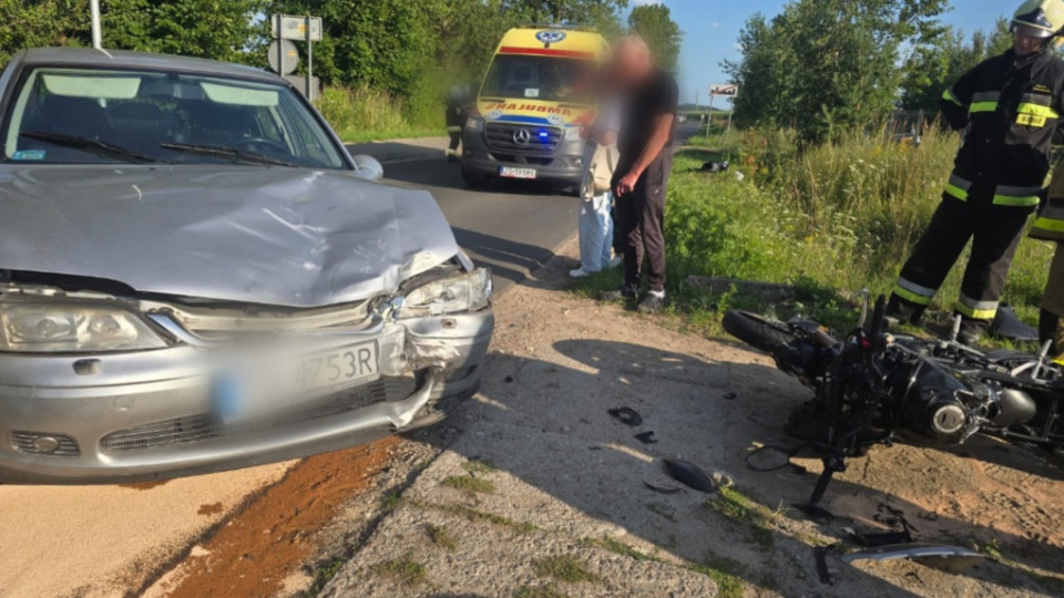 Dwóch nastolatków rannych w wypadku w Osiekach. Kierująca wymusiła pierwszeństwo